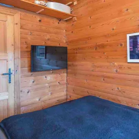 Feriehus Authentic Scandinavian Log With Private Sauna Near