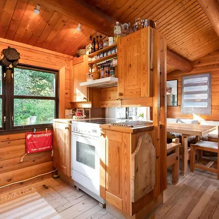 Сasa de vacaciones Authentic Scandinavian Log With Private Sauna Near